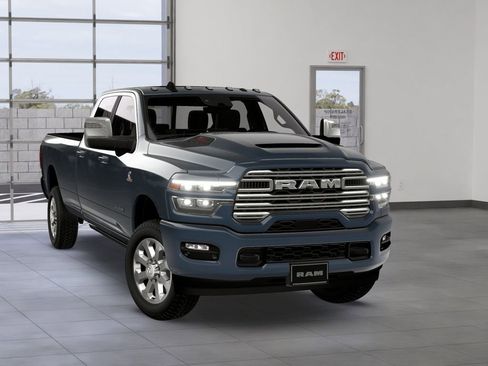 New 2026 RAM 2500 Laramie AWD/4WD image 7