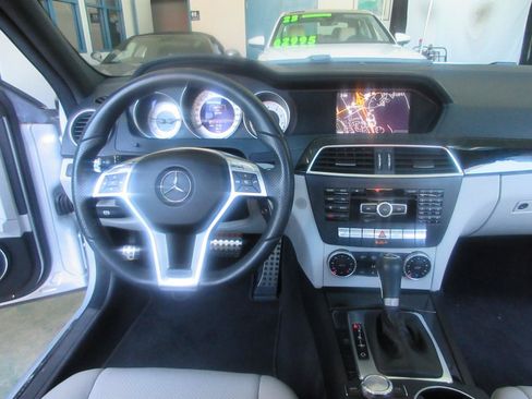 Used 2013 Mercedes-Benz C 350 Sport image 43