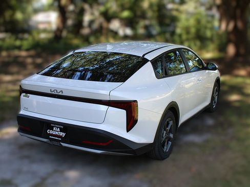 New 2025 Kia K4 EX image 7