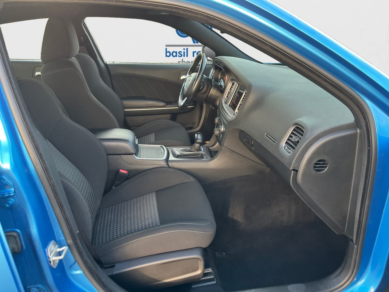 Used 2023 Dodge Charger GT w/ Technology Group AWD/4WD image 5
