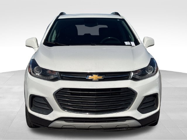 Used 2020 Chevrolet Trax LT w/ LT Convenience Package FWD image 12