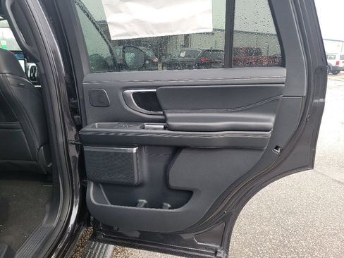 New 2026 Ford Expedition Platinum w/ Stealth Performance Package image 32