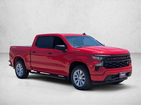 Used 2023 Chevrolet Silverado 1500 Custom AWD/4WD image 3