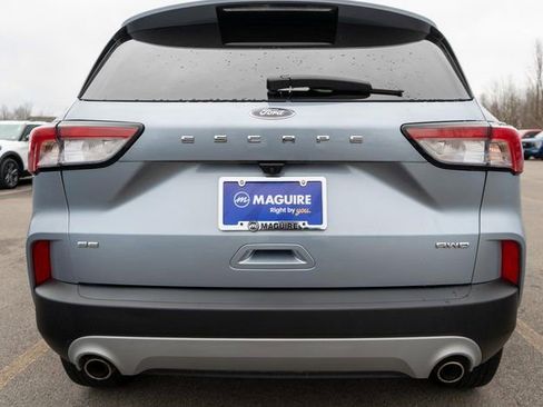 Used 2022 Ford Escape SE w/ Cold Weather Package AWD/4WD image 7