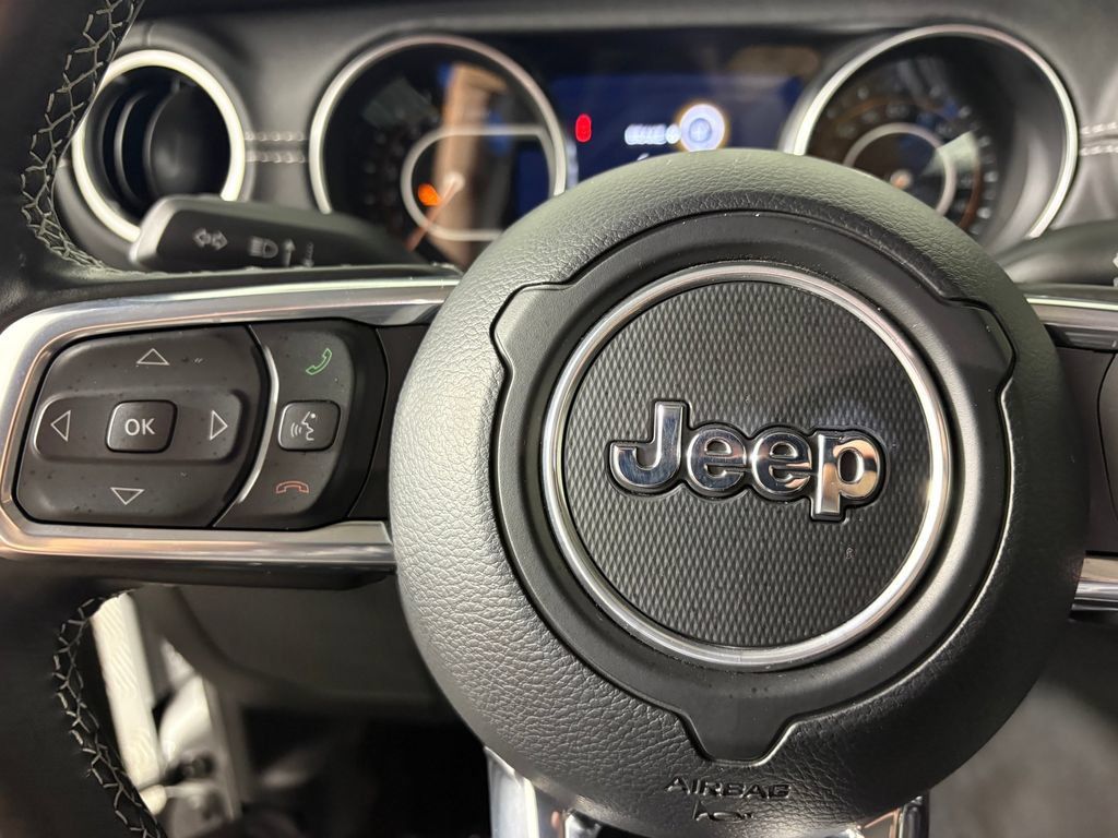 Used 2022 Jeep Gladiator Overland w/ Popular Equipment Package AWD/4WD image 23