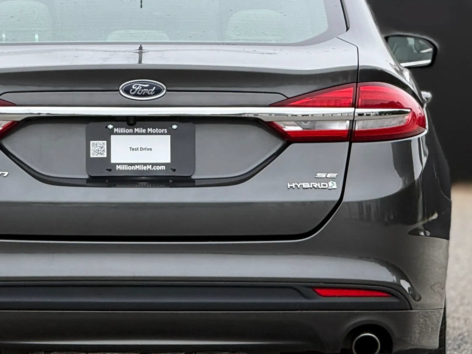 Used 2017 Ford Fusion SE FWD image 14