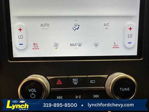 Used 2023 Ford Edge Titanium w/ Class II Trailer Tow Package AWD/4WD image 13