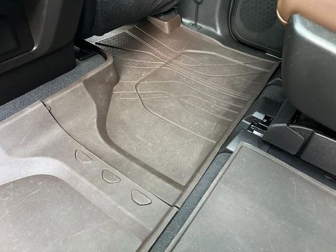 Used 2021 Chevrolet Suburban High Country image 20