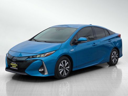 Used 2017 Toyota Prius Prime Advanced image 8