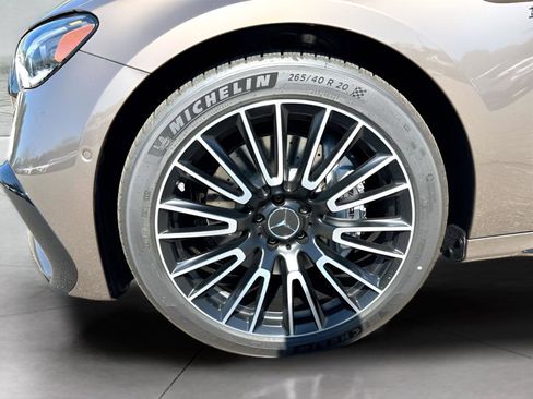 New 2026 Mercedes-Benz E 53 AMG e 4MATIC Sedan image 10