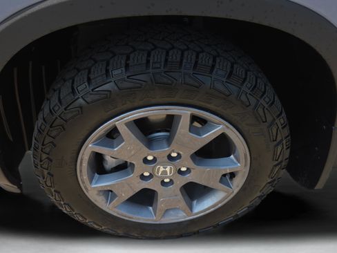 Used 2025 Honda Passport TrailSport image 10