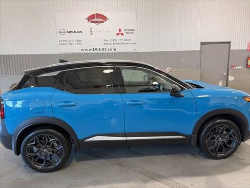 New 2026 Nissan Kicks SR w/ SR Premium Package AWD/4WD image 2