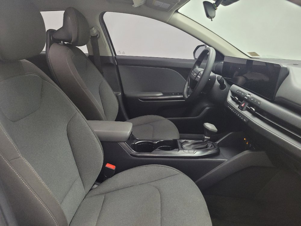 Used 2025 Kia K4 FWD image 21