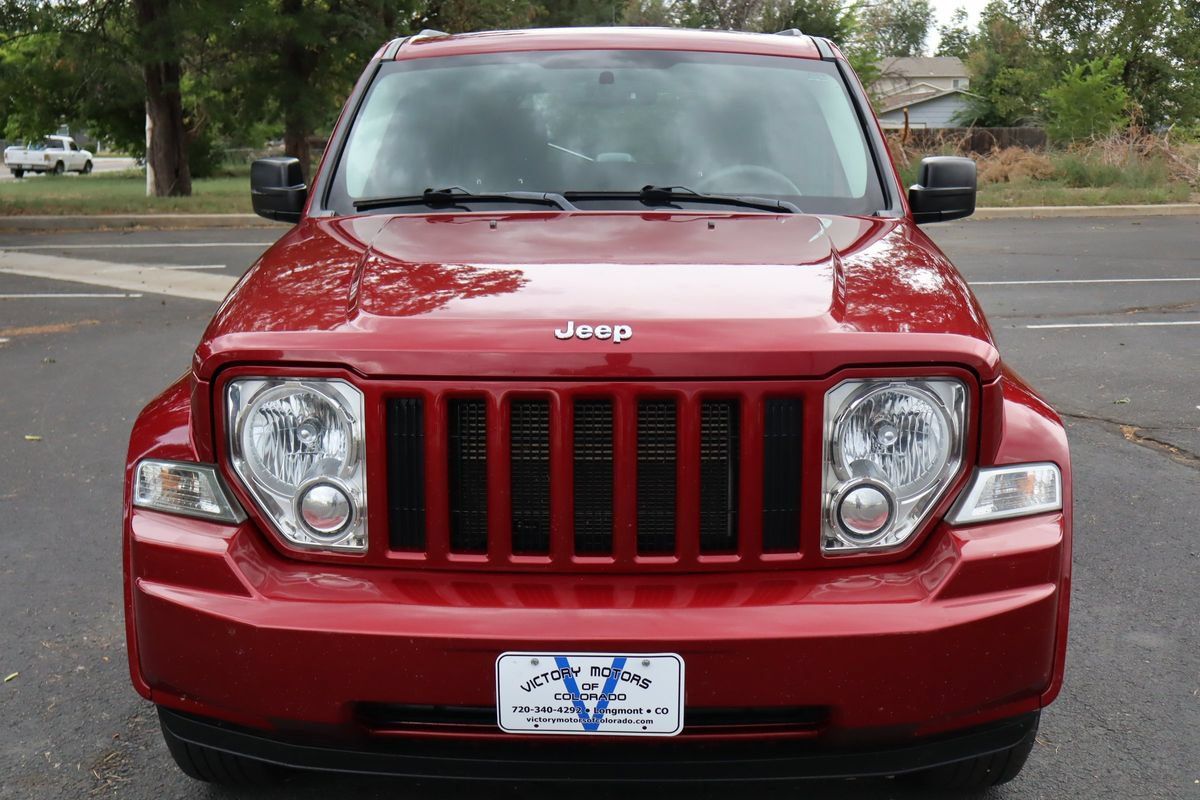 Used 2012 Jeep Liberty Sport w/ Driver Convenience Group AWD/4WD image 14
