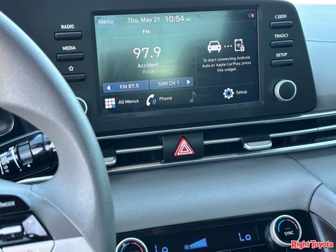 Used 2021 Hyundai Elantra SEL FWD image 26