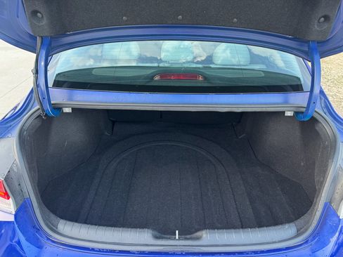 Used 2021 Hyundai Elantra Limited image 29