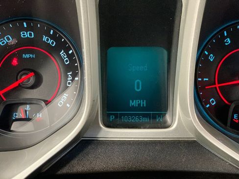 Used 2015 Chevrolet Camaro LT RWD image 25