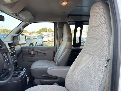New 2025 Chevrolet Express 2500 w/ Enhanced Convenience Package image 13