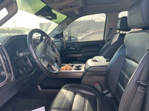 Used 2019 GMC Sierra 3500 Denali w/ Duramax Plus Package image 17