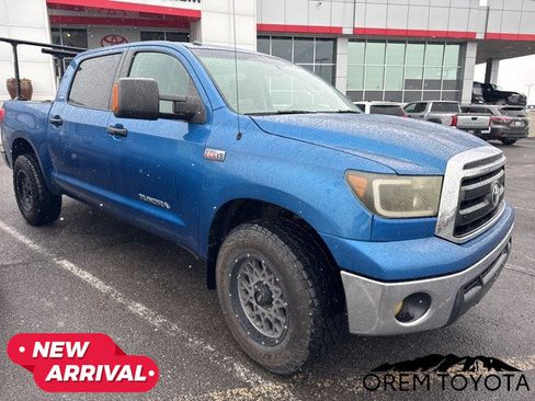 Used 2010 Toyota Tundra 4x4 CrewMax image 8