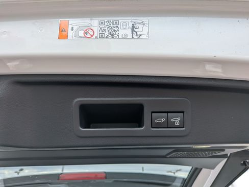 Certified 2025 Toyota 4Runner Limited AWD/4WD image 25
