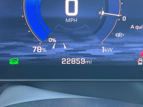 Used 2024 Chevrolet Equinox EV LT FWD image 25