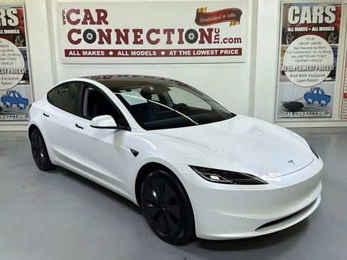 Used 2025 Tesla Model 3 Long Range RWD image 1