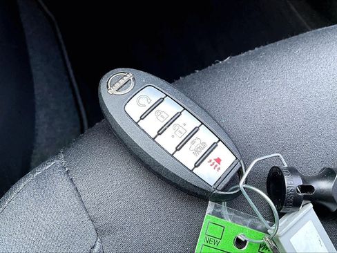 Used 2025 Nissan Altima 2.5 SV image 14