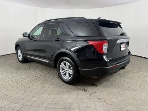 Used 2024 Ford Explorer XLT w/ Class IV Trailer Tow Package image 4