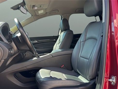 Used 2021 Buick Enclave Essence w/ Sound and Sites Package image 10