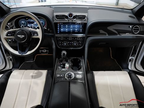 Used 2022 Bentley Bentayga Speed image 76