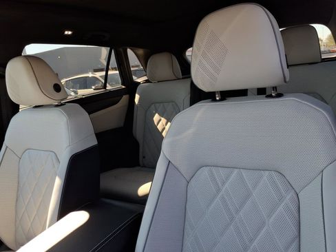 New 2026 Volkswagen Atlas Cross Sport SEL Premium R-Line image 14