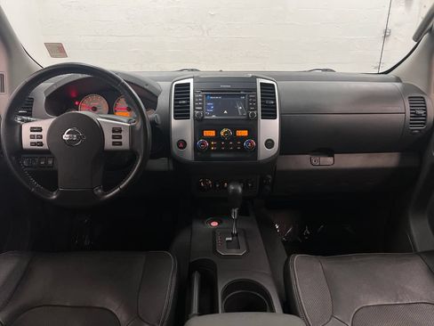 Used 2020 Nissan Frontier 4x4 Crew Cab image 15