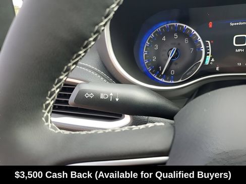 New 2026 Chrysler Pacifica Select FWD image 35