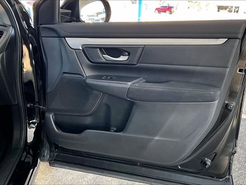 Used 2017 Honda CR-V LX image 23