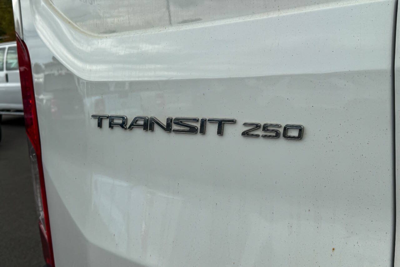 Used 2020 Ford Transit 250 Medium Roof AWD w/ Load Area Protection Package image 13