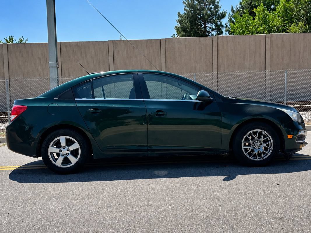 Used 2015 Chevrolet Cruze LT FWD image 6