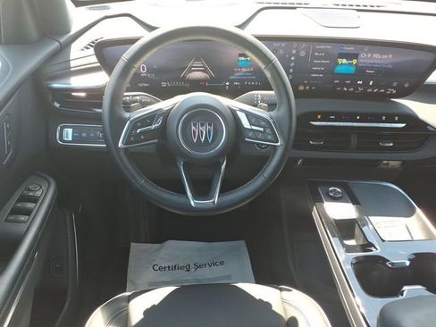 Used 2025 Buick Enclave Preferred FWD image 4