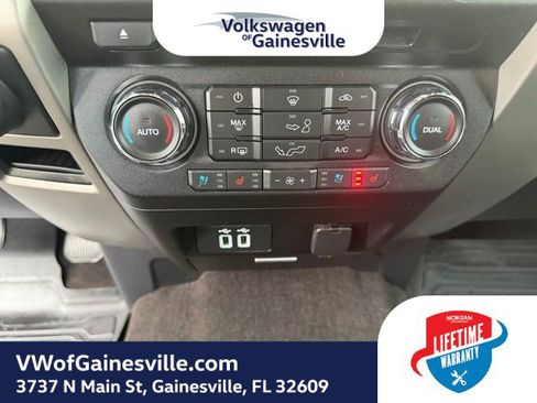 Used 2018 Ford F150 Lariat w/ Trailer Tow Package image 26