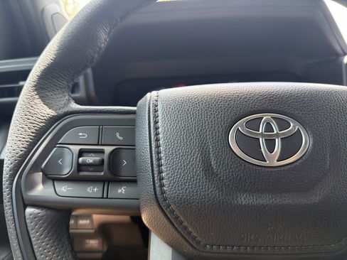 Certified 2025 Toyota Tacoma TRD Pro AWD/4WD image 10