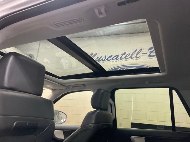 Used 2025 Ford Expedition Active AWD/4WD image 21
