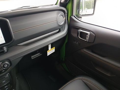 New 2025 Jeep Gladiator Sport S image 38