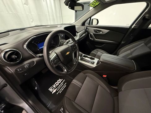 Used 2025 Chevrolet Blazer LT image 11