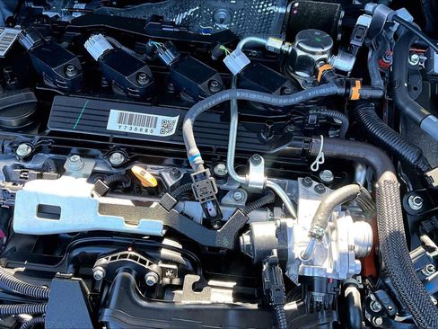 Used 2025 Toyota Corolla Cross XSE w/ Convenience Package image 33