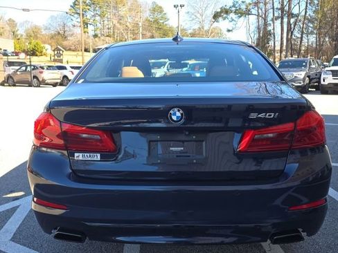 Used 2019 BMW 540i w/ Premium Package image 4