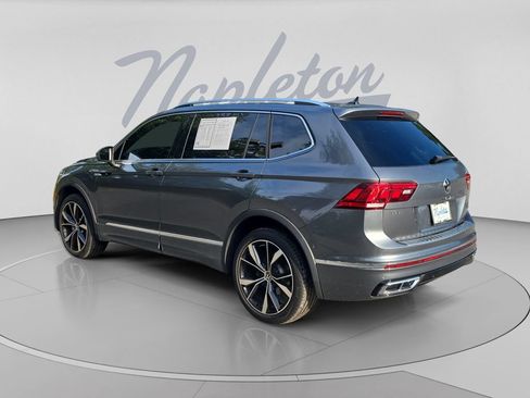 Used 2022 Volkswagen Tiguan SEL R-Line AWD/4WD image 6