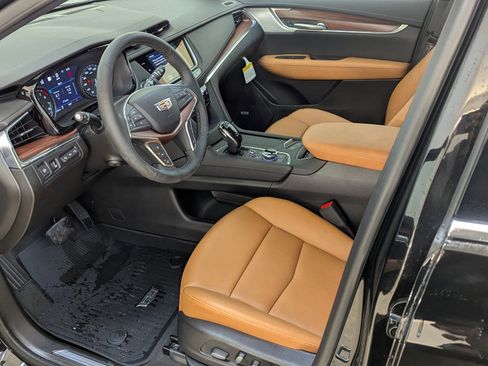 New 2026 Cadillac XT5 Premium Luxury w/ Driver Assist Package AWD/4WD image 5