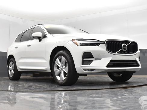 Used 2022 Volvo XC60 B5 Momentum AWD/4WD image 23