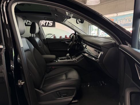 Used 2020 Audi Q7 3.0T Premium Plus AWD/4WD image 33