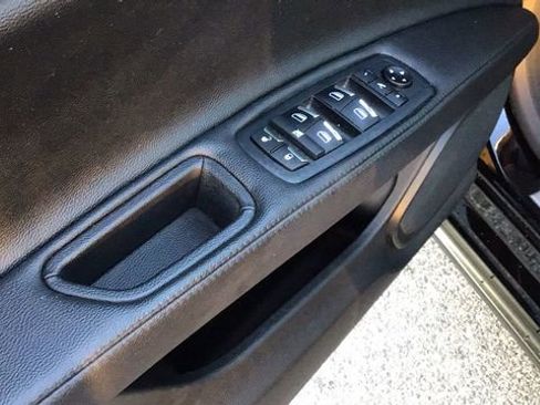 Used 2021 Maserati Ghibli S image 18